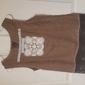 Transformations by Helen brown linen tank embellished w black lace size medium